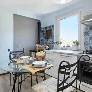 Mary House @ , Sondrio Italia